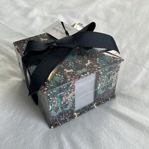 NWT Vera Bradley note cube with pen